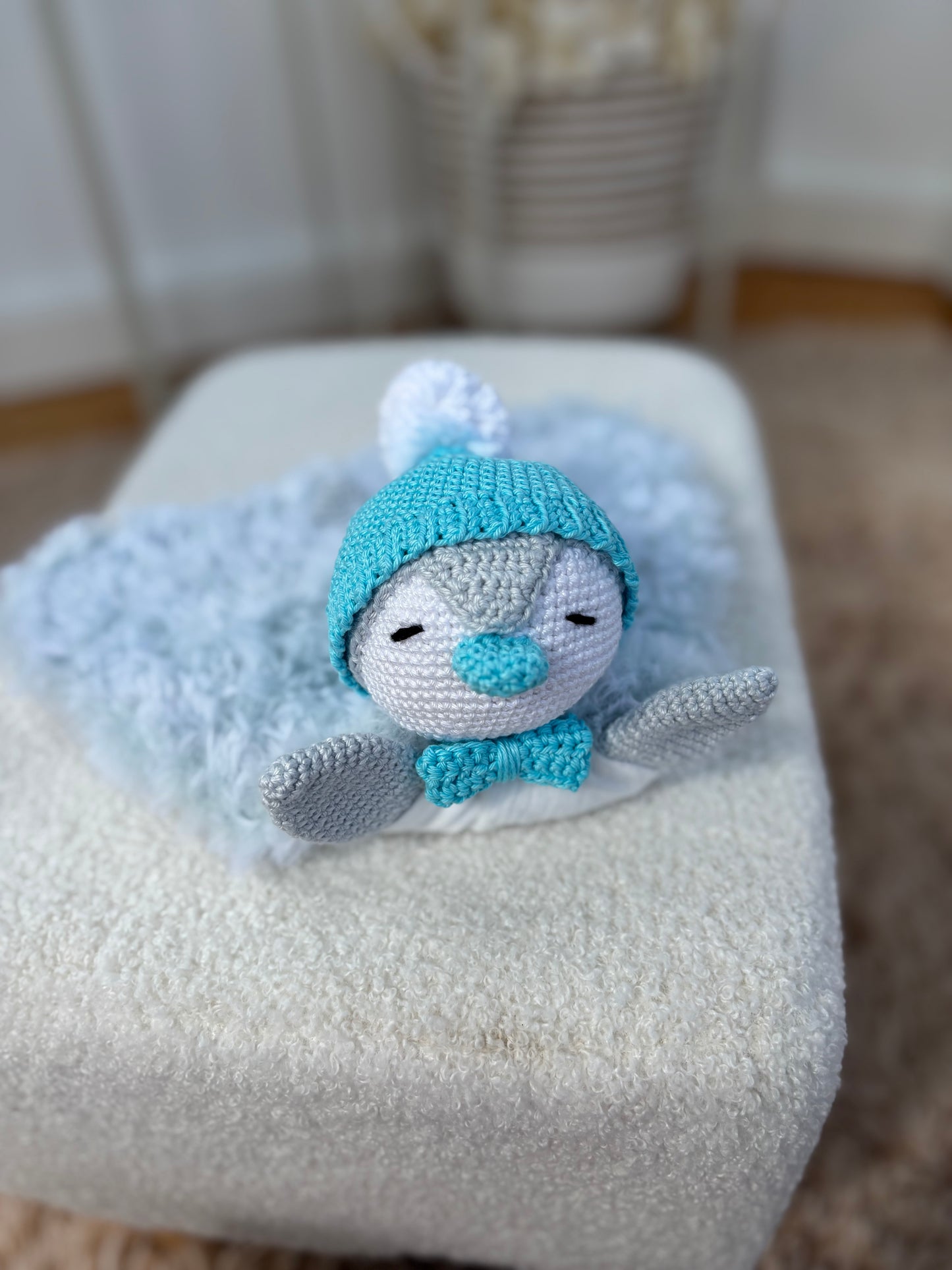 Nounou der Pinguin ᥫ᭡